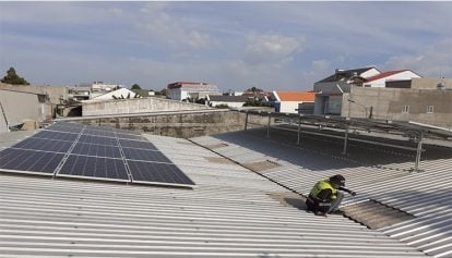 Lesson success of photovoltaic roof Seen from Japan