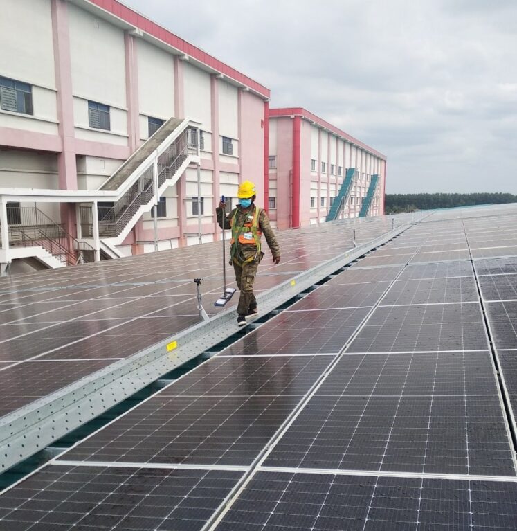 Lắp đặt điện mặt trời miễn phí cho các khu công nghiệp
