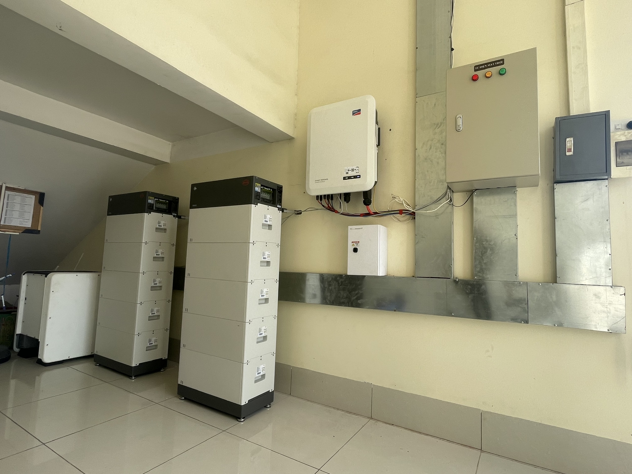 Điện mặt trời có lưu trữ 60kWp/30kWh 3