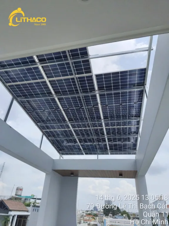 Lắp đặt hoàn thành hệ thống điện mặt trời có lưu trữ 6.96kWp/10kWh Anh Tài tại Quận 11, TP.HCM 1 Lắp đặt hoàn thành hệ thống điện mặt trời có lưu trữ 6.96kWp/10kWh Anh Tài tại Quận 11, TP.HCM