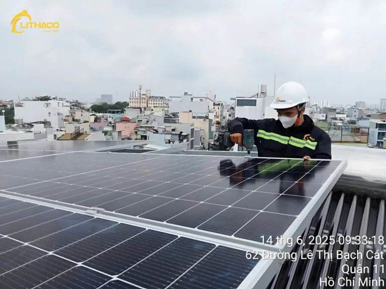 Lắp đặt hoàn thành hệ thống điện mặt trời có lưu trữ 6.96kWp/10kWh Anh Tài tại Quận 11, TP.HCM 2 Lắp đặt hoàn thành hệ thống điện mặt trời có lưu trữ 6.96kWp/10kWh Anh Tài tại Quận 11, TP.HCM