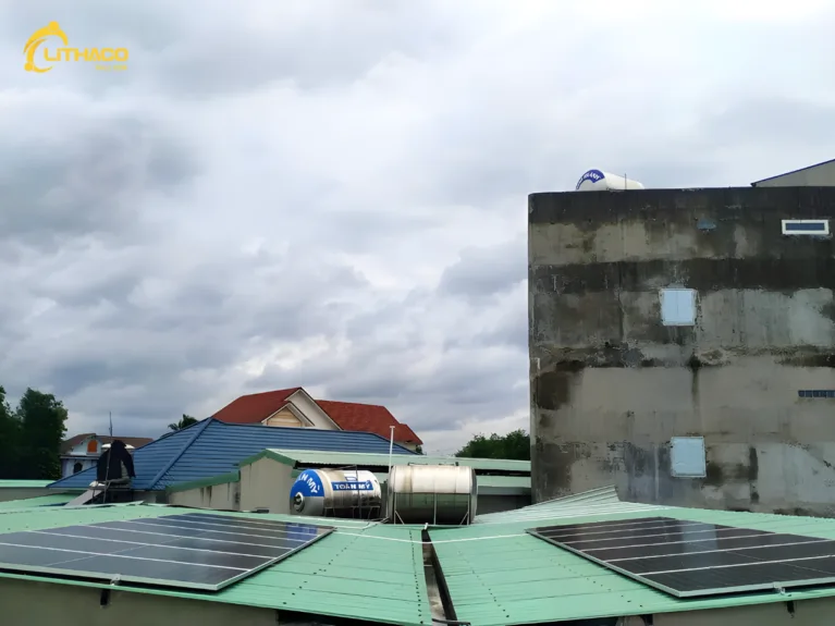 Lắp hoàn thiện hệ thống điện mặt trời 8.12kWp Anh Lực tại Phú Giáo, Bình Dương 1 Lắp hoàn thiện hệ thống điện mặt trời 8.12kWp Anh Lực tại Phú Giáo, Bình Dương