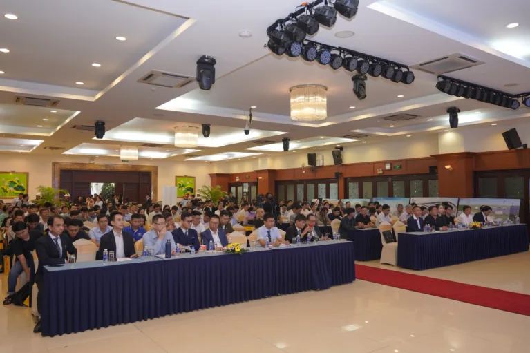 Sôi động Hội thảo 28/11: Thời đại của Pin – Giải pháp BESS cho Gia đình và Nhà máy