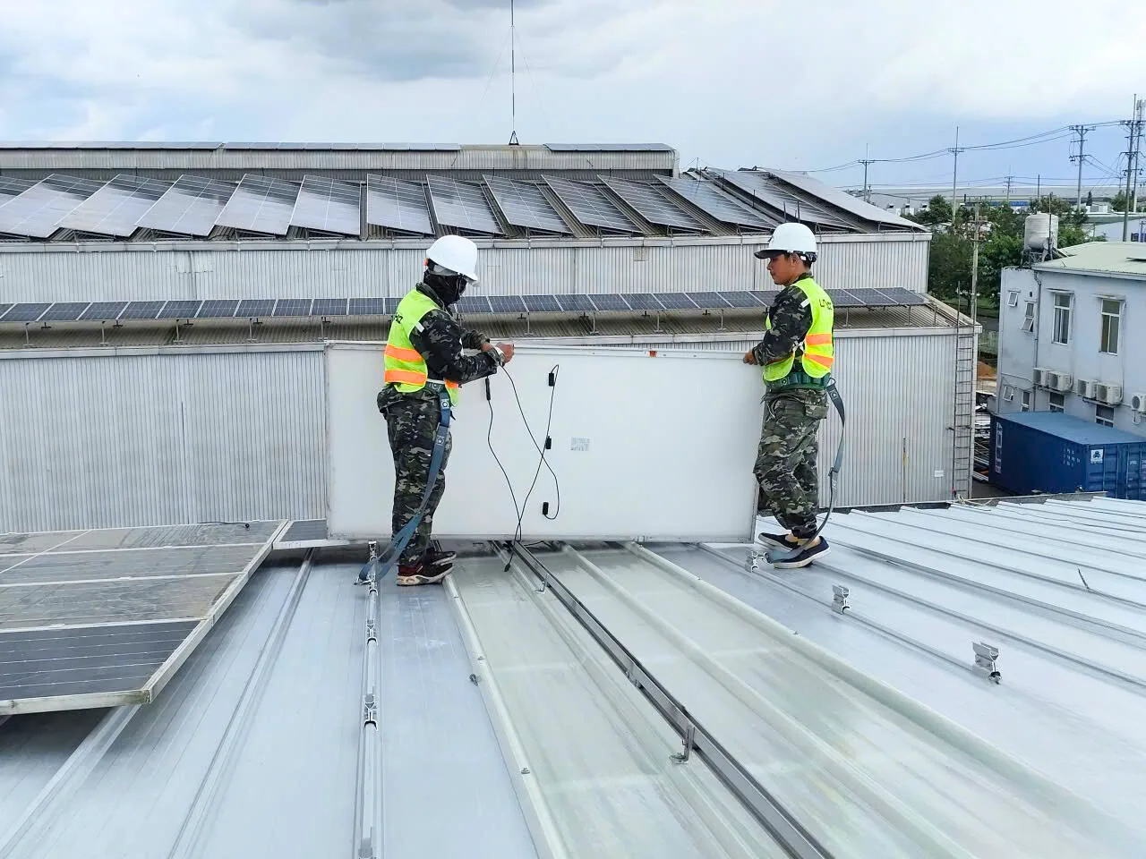 Gỡ nút thắt chi phí cho nhà máy thuê xưởng xây sẵn: Khi 