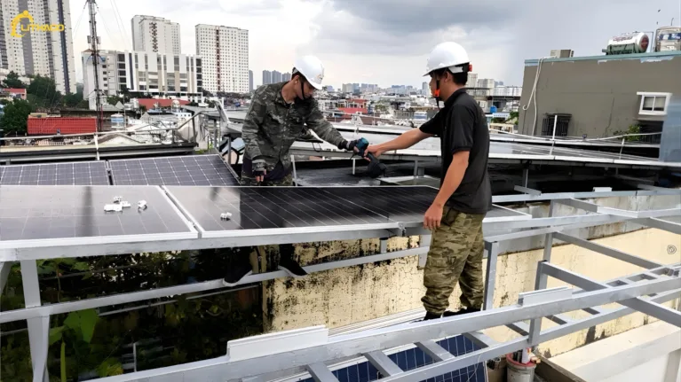 LITHACO hoàn thiện hệ thống điện mặt trời 12.285kWp/10kW – 1 pha chị Tuyết tại Quận 8, TP.HCM