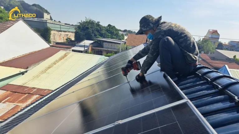 LITHACO hoàn thiện hệ thống điện mặt trời có lưu trữ 14.04kWp/15kWh – 1 pha cho anh Tùng tại Tây Ninh 4 LITHACO hoàn thiện hệ thống điện mặt trời có lưu trữ 14.04kWp/15kWh – 1 pha cho anh Tùng tại Tây Ninh