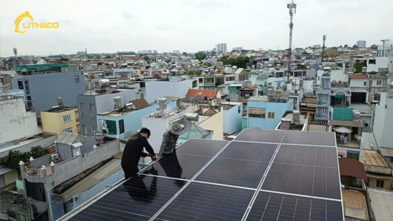 LITHACO hoàn thiện hệ thống điện mặt trời có lưu trữ 8.19kWp/10kWh – 3 pha cho chị Hà tại Phường An Lạc, TP.HCM