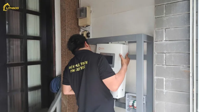 LITHACO hoàn thiện hệ thống điện mặt trời có lưu trữ 6.38kWp/5kWh cho anh Nhã tại Quận Tân Phú, TP.HCM
