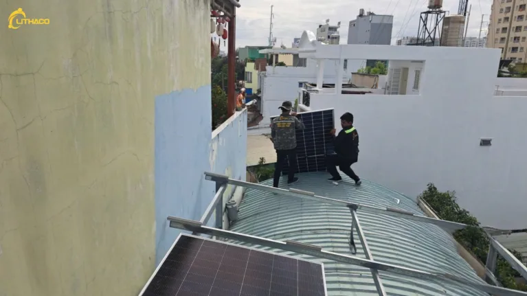 LITHACO hoàn thiện hệ thống điện mặt trời có lưu trữ 6.38kWp/5kWh cho anh Nhã tại Quận Tân Phú, TP.HCM