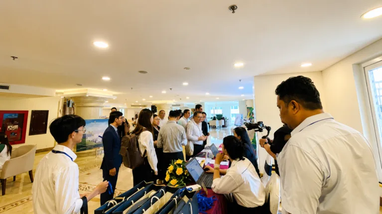 “Thời đại của Pin” chính thức được định hình: Doanh nghiệp chuyển từ tiêu thụ sang làm chủ năng lượng 2 “Thời đại của Pin” chính thức được định hình: Doanh nghiệp chuyển từ tiêu thụ sang làm chủ năng lượng