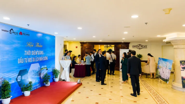 “Thời đại của Pin” chính thức được định hình: Doanh nghiệp chuyển từ tiêu thụ sang làm chủ năng lượng 3 “Thời đại của Pin” chính thức được định hình: Doanh nghiệp chuyển từ tiêu thụ sang làm chủ năng lượng