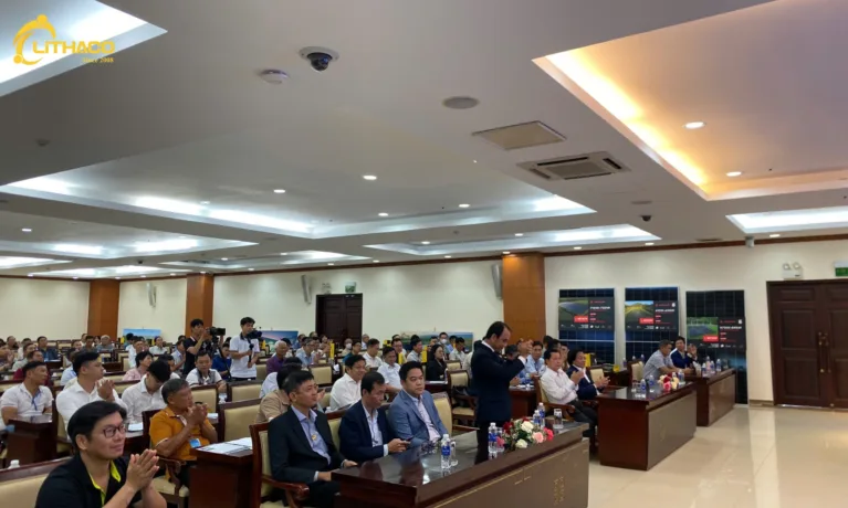 Tường thuật chi tiết: Hội thảo điện mặt trời thế hệ tiếp theo – Giải pháp Solar + Battery cho gia đình, thương mại, nhà máy 2 Tường thuật chi tiết: Hội thảo điện mặt trời thế hệ tiếp theo – Giải pháp Solar + Battery cho gia đình, thương mại, nhà máy